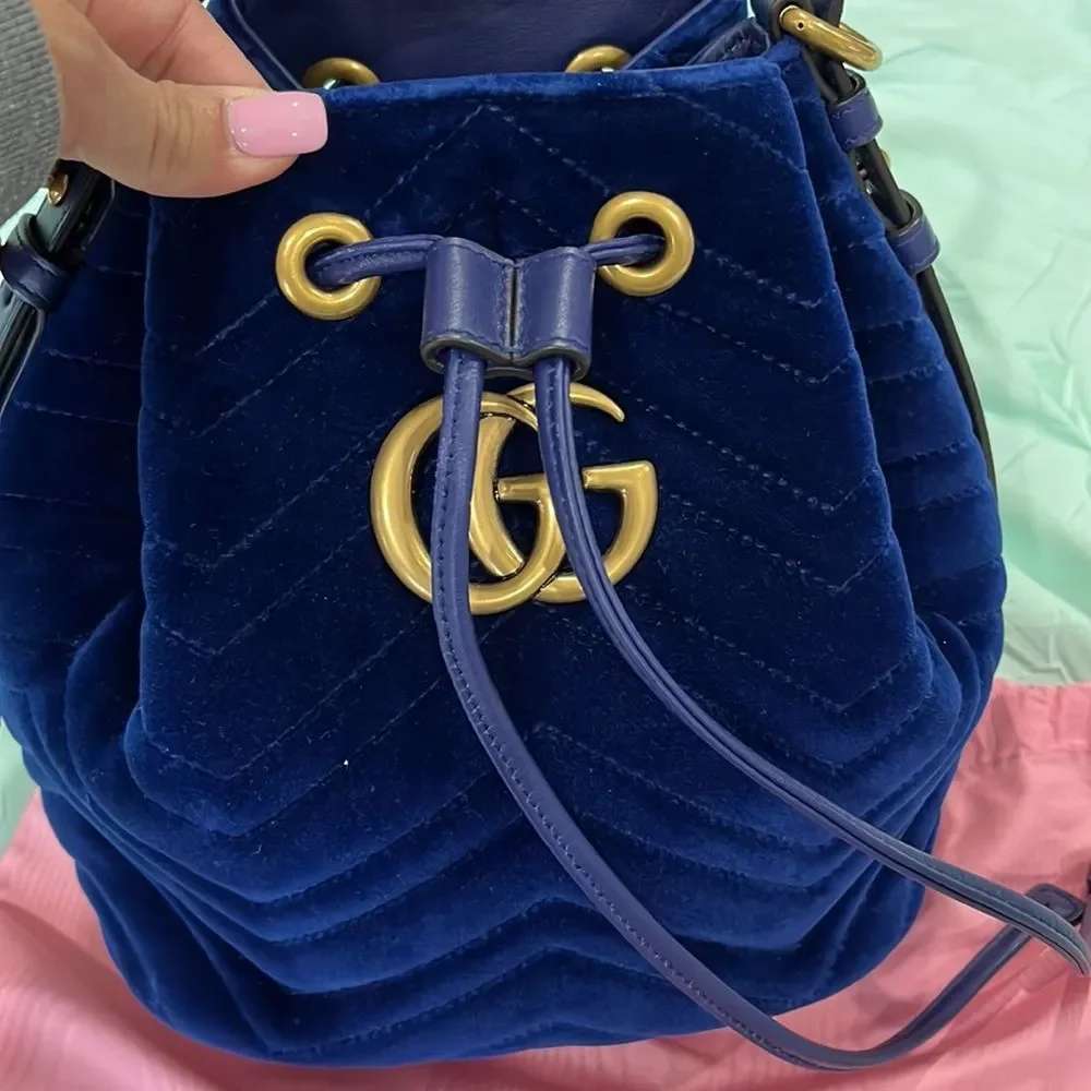 ❤️SOLD❤️Gucci bucket bag - Picture 2 of 12